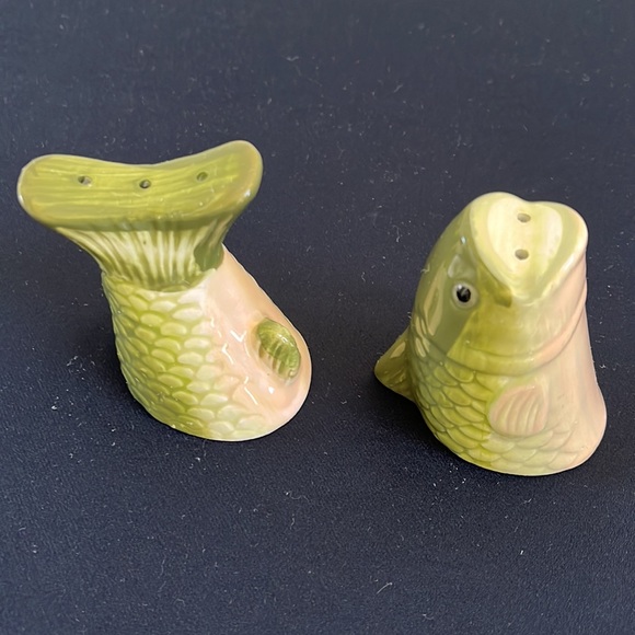 Vintage Bass Fish Salt & Pepper Shakers and Fishing Coffee Mug - Picture 7 of 15